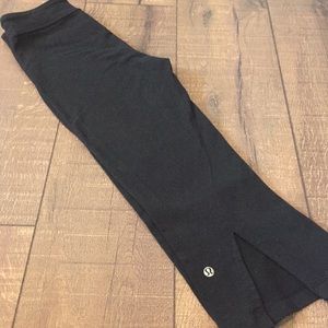 Lululemon Gather and Crow crops